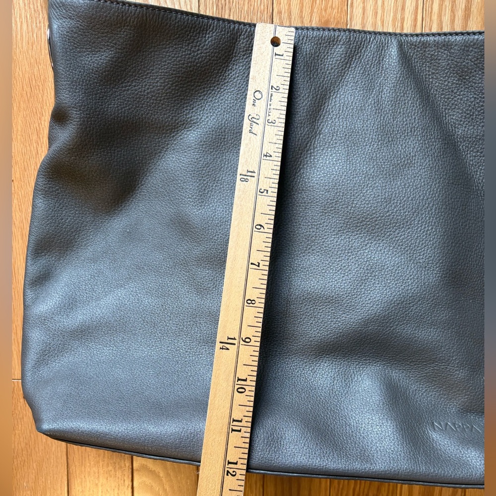 Nappa, Canadian Brand, Gray Leather Shoulder Bag, like new! - Picture 12 of 16